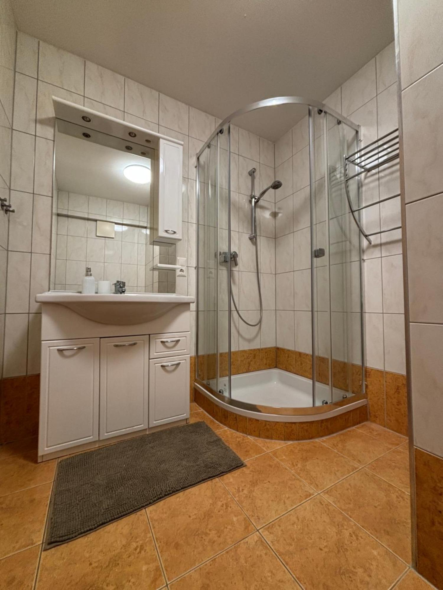 Anita Apartment 5 Flattach Ngoại thất bức ảnh